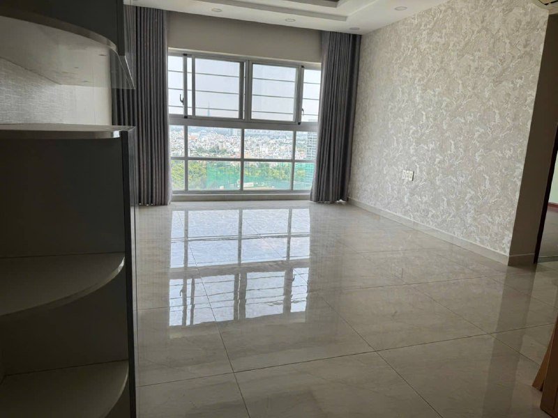 Apartment for rent in District 7, Ho Chi Minh City - 2