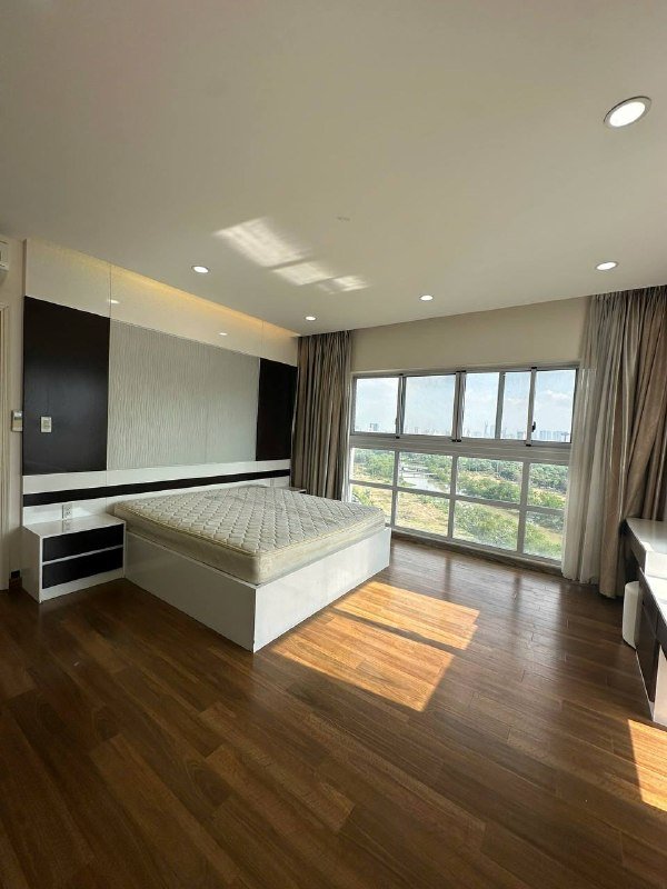 Apartment for rent in District 7, Ho Chi Minh City - 3