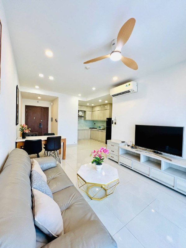 Apartment for rent in District 4, Ho Chi Minh City - 2