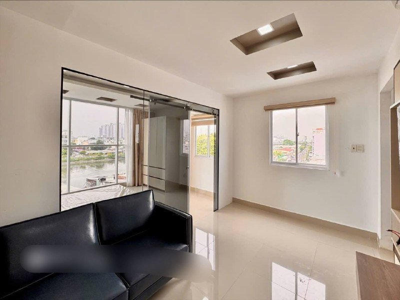 Apartment for rent in District 4, Ho Chi Minh City - 2