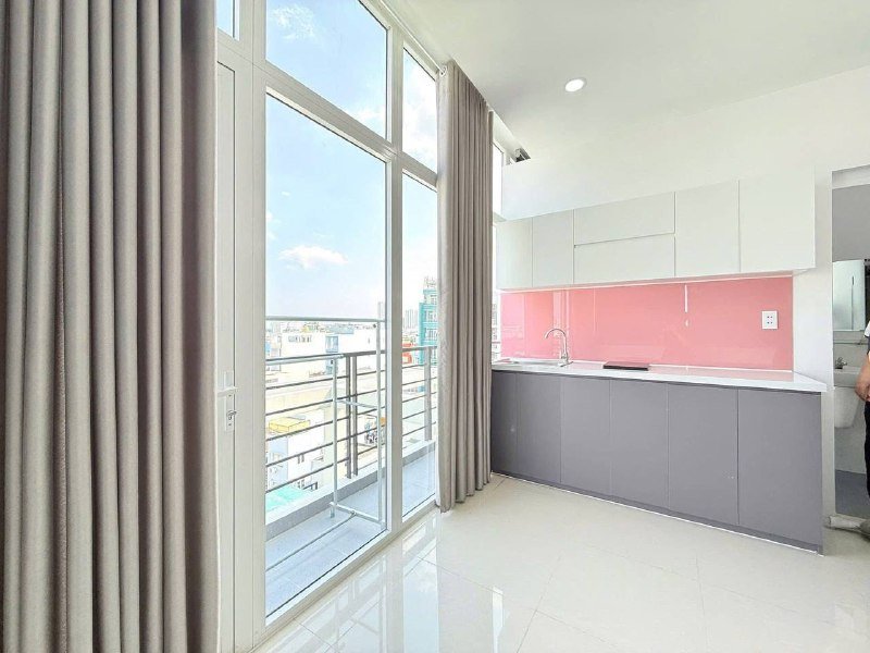 Apartment for rent in District 4, Ho Chi Minh City - 2