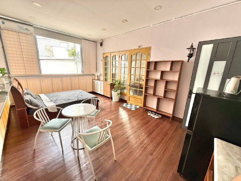 Apartment for rent in District 10, Ho Chi Minh City - 2