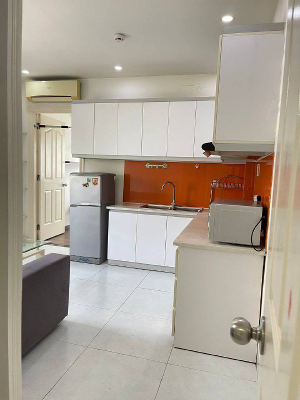 Apartment for rent in District 4, Ho Chi Minh City - 2